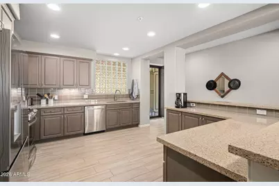 17850 N 68th Street #2129, Phoenix, AZ 85054 - Photo 2