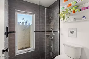2318 E Yucca St, Phoenix, AZ 85028 - Photo 32