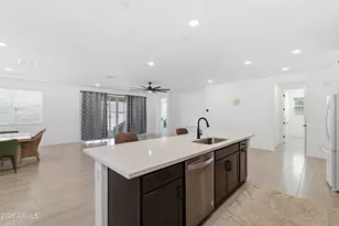 4650 W Gilbert Ln, San Tan Valley, AZ 85144 - Photo 10