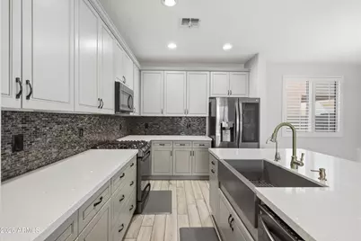 1692 W Homestead Drive, Chandler, AZ 85286 - Photo 10