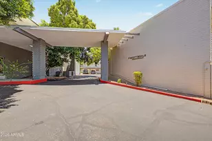 6125 E Indian School Rd, Scottsdale, AZ 85251 - Photo 24