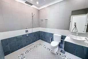 25150 N Windy Walk Dr, Scottsdale, AZ 85255 - Photo 22