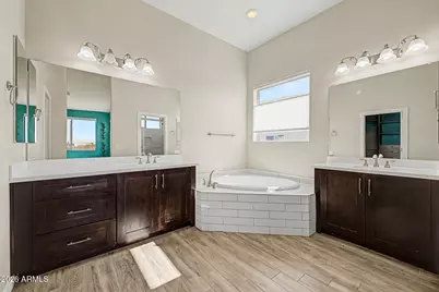 22314 W White Feather Lane, Wittmann, AZ 85361 - Photo 10