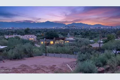 4853 E White Gates Drive #11, Phoenix, AZ 85018 - Photo 12