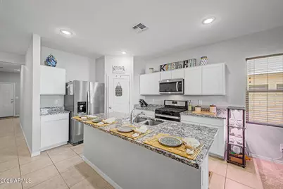 19357 W Hazelwood Street, Litchfield Park, AZ 85340 - Photo 8