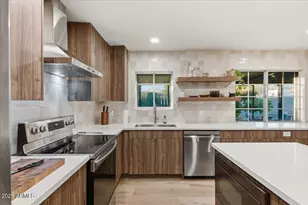 1708 W Sunnyslope Ln, Phoenix, AZ 85021 - Photo 8