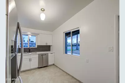 10908 W Windsor Drive, Sun City, AZ 85351 - Photo 12