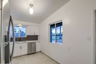 10908 W Windsor Dr, Sun City, AZ 85351 - Photo 12