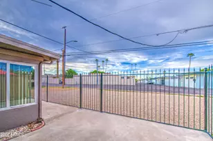 10908 W Windsor Dr, Sun City, AZ 85351 - Photo 36