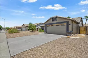 20037 N 110th Ln, Peoria, AZ 85373 - Photo 4