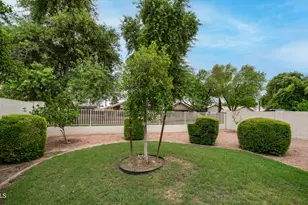 1651 W Orchid Ln, Chandler, AZ 85224 - Photo 32