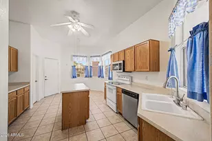 9733 W Mountain View Rd, Peoria, AZ 85345 - Photo 10