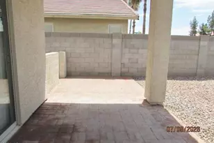 6135 W Navajo Dr, Glendale, AZ 85302 - Photo 6