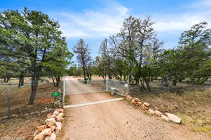 3071 Ponderosa Rd, Overgaard, AZ 85933 - Photo 4