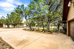 3071 Ponderosa Rd, Overgaard, AZ 85933 - Photo 12