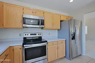 3135 W Lone Cactus Dr, Phoenix, AZ 85027 - Photo 16