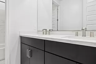 9739 S 12th Street S, Phoenix, AZ 85042 - Photo 24