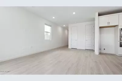 9739 S 12th Street S, Phoenix, AZ 85042 - Photo 10