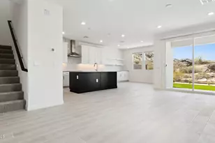 9739 S 12th Street S, Phoenix, AZ 85042 - Photo 2