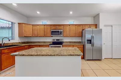 1816 N 94th Glen, Phoenix, AZ 85037 - Photo 10