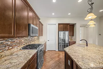 16819 W Coronado Road, Goodyear, AZ 85395 - Photo 4