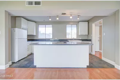 3242 E Camelback Road #207, Phoenix, AZ 85018 - Photo 10