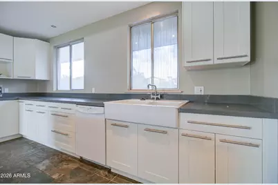 3242 E Camelback Road #207, Phoenix, AZ 85018 - Photo 8