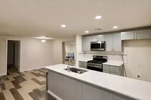805 Dysart Rd, Avondale, AZ 85323 - Photo 2