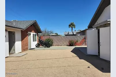 1522 W Polk Street # 2, Phoenix, AZ 85007 - Photo 10