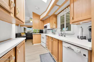 17200 W Bell Rd, Surprise, AZ 85374 - Photo 18