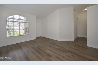 6781 W Louise Drive, Glendale, AZ 85310 - Photo 6