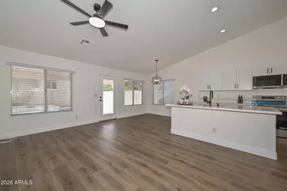 6781 W Louise Drive, Glendale, AZ 85310 - Photo 10