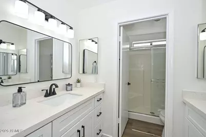 6781 W Louise Drive, Glendale, AZ 85310 - Photo 16