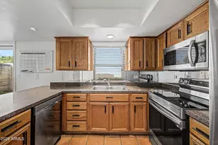 6508 N 10th Pl, Phoenix, AZ 85014 - Photo 12