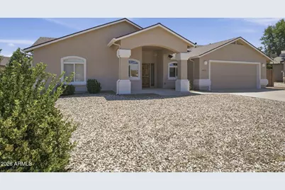 7492 E Peak Place, Prescott Valley, AZ 86315 - Photo 2