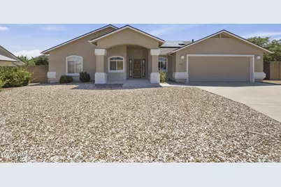 7492 E Peak Place, Prescott Valley, AZ 86315 - Photo 1