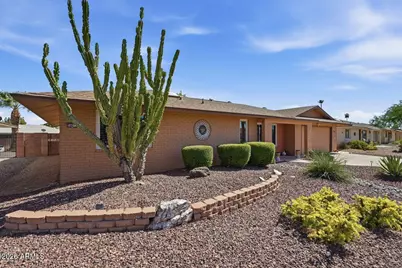 20013 N Willowcreek Circle, Sun City, AZ 85373 - Photo 2