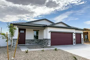 18723 N Avelino Dr, Maricopa, AZ 85138 - Photo 2
