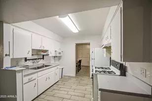4727 N 50th Dr, Phoenix, AZ 85031 - Photo 14