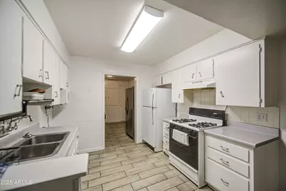 4727 N 50th Drive, Phoenix, AZ 85031 - Photo 12