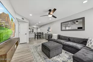 3301 E Earll Dr, Phoenix, AZ 85018 - Photo 1