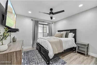 3301 E Earll Drive #102, Phoenix, AZ 85018 - Photo 8