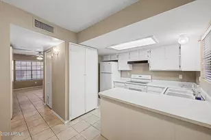 4849 E Kachina Trail, Phoenix, AZ 85044 - Photo 10