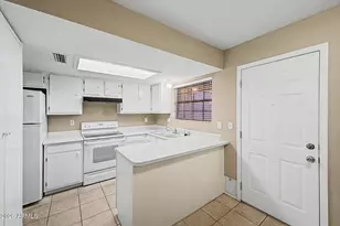 4849 E Kachina Trail, Phoenix, AZ 85044 - Photo 8