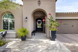 9418 W Daley Ln, Peoria, AZ 85383 - Photo 4