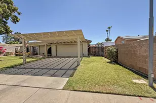 10413 N 46th Ave, Glendale, AZ 85302 - Photo 8