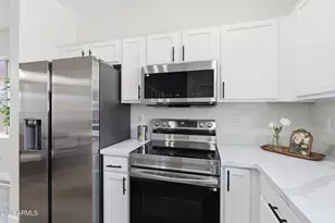 2016 N 78th Ave, Phoenix, AZ 85035 - Photo 8