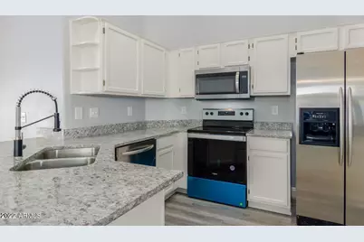 109 W Helena Drive, Phoenix, AZ 85023 - Photo 14