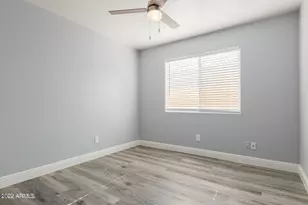 109 W Helena Dr, Phoenix, AZ 85023 - Photo 24