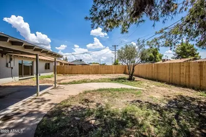 3401 W Diana Avenue, Phoenix, AZ 85051 - Photo 26